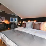 Svalbard | Polfareren 4* Longyearbyen