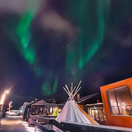 Svalbard | Polfareren Отель Лонгйир