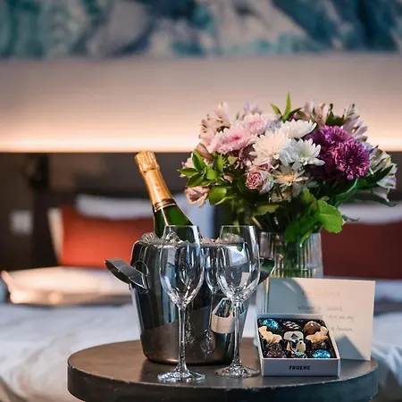 Svalbard | Polfareren Hotell