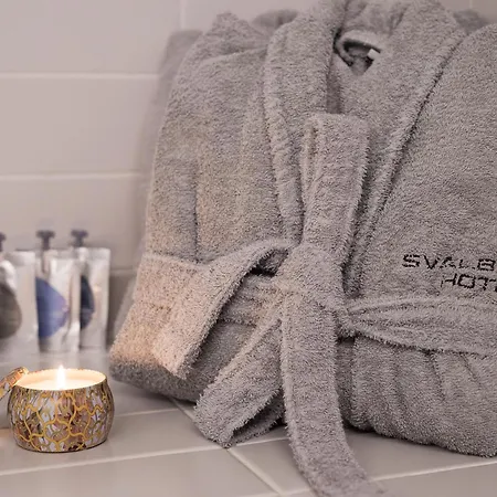 Svalbard | Polfareren Hotell 4*