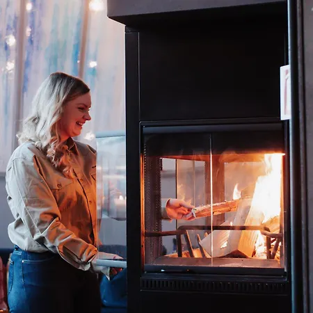 Hotell Svalbard | Polfareren 4*