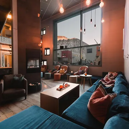 Svalbard | Polfareren Отель