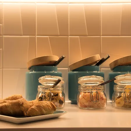 Svalbard | Polfareren Отель Лонгйир