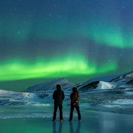 Отель Svalbard | Polfareren Лонгйир