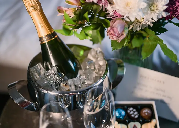 Svalbard | Polfareren מלון 4*