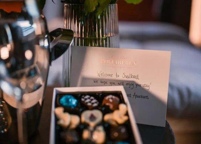 Svalbard | Polfareren 4* לונגיירביין