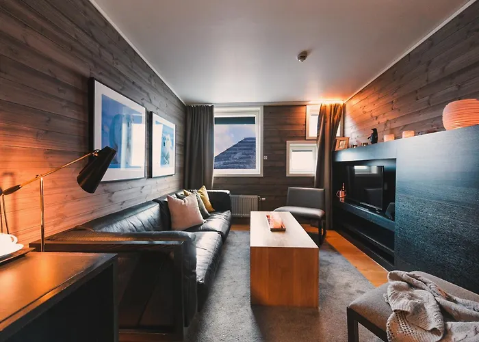 Svalbard | Polfareren מלון לונגיירביין