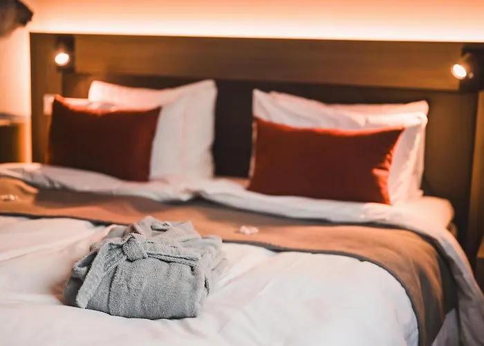 מלון Svalbard | Polfareren