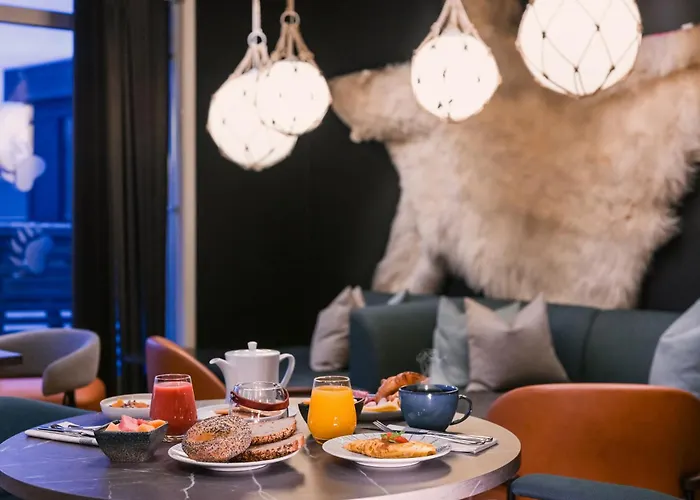 Svalbard | Polfareren 4*