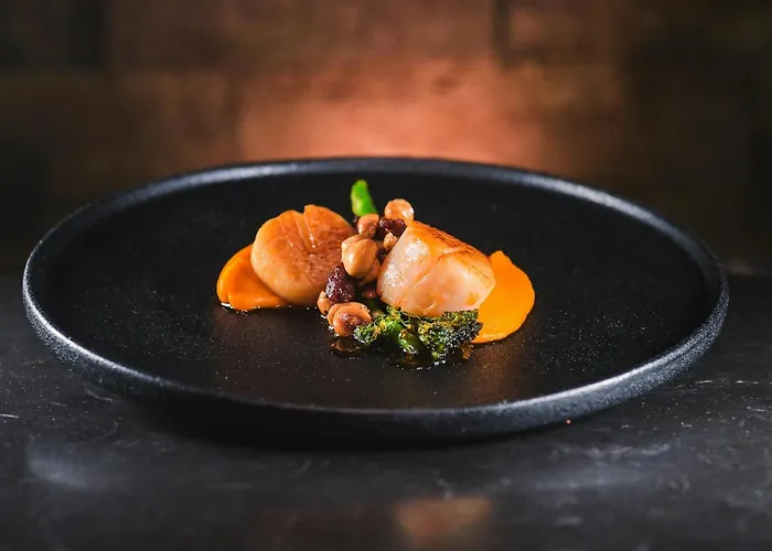 Svalbard | Polfareren מלון