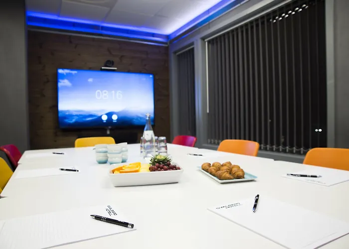 Отель Svalbard | Polfareren Лонгйир