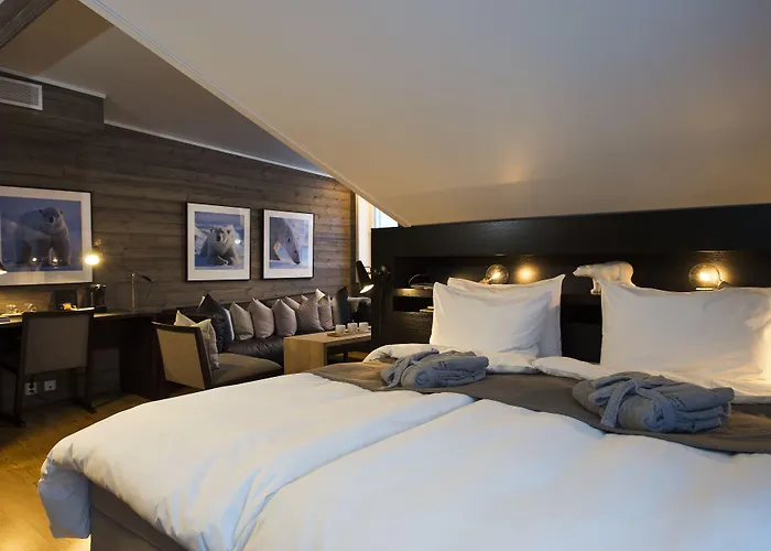 מלון Svalbard | Polfareren