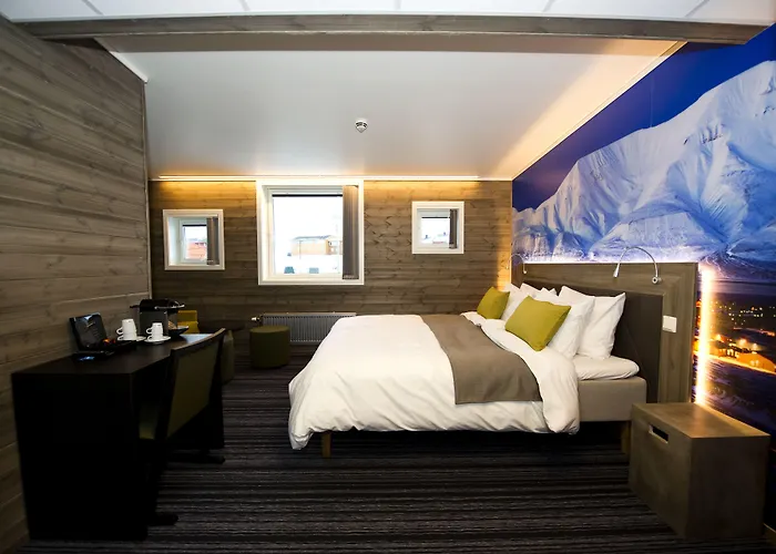 Svalbard | Polfareren מלון לונגיירביין