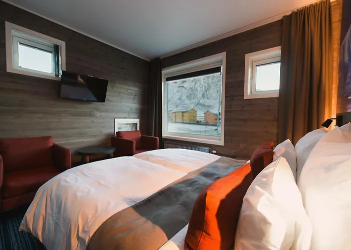 Svalbard | Polfareren מלון 4*