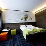 Svalbard | Polfareren Longyearbyen