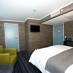 Hotel Svalbard | Polfareren 4*