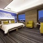 Hotel Svalbard | Polfareren