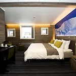 Svalbard | Polfareren Hotel Longyearbyen
